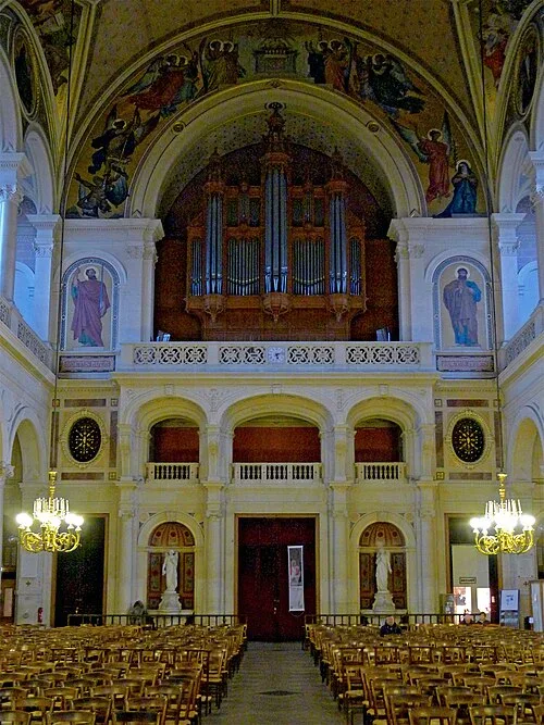 The imperial tribune beneath the organ gallery